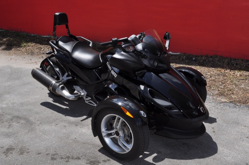 Ocala Client Adds JL Audio sound to his 2010 CanAm Spyder