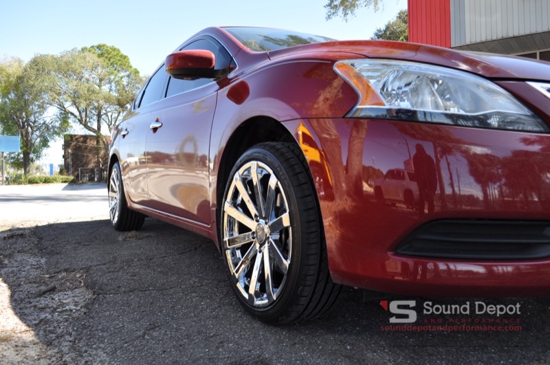 2014 Nissan Sentra Screen and Wheels