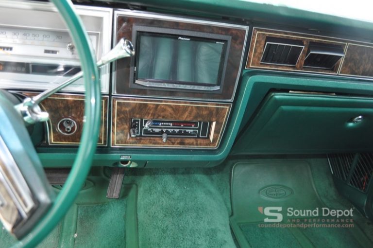 Long-Time Gainesville Client Gets Serious Lincoln Town Car Audio