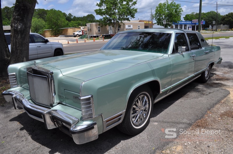 Lincoln Town Car Audio