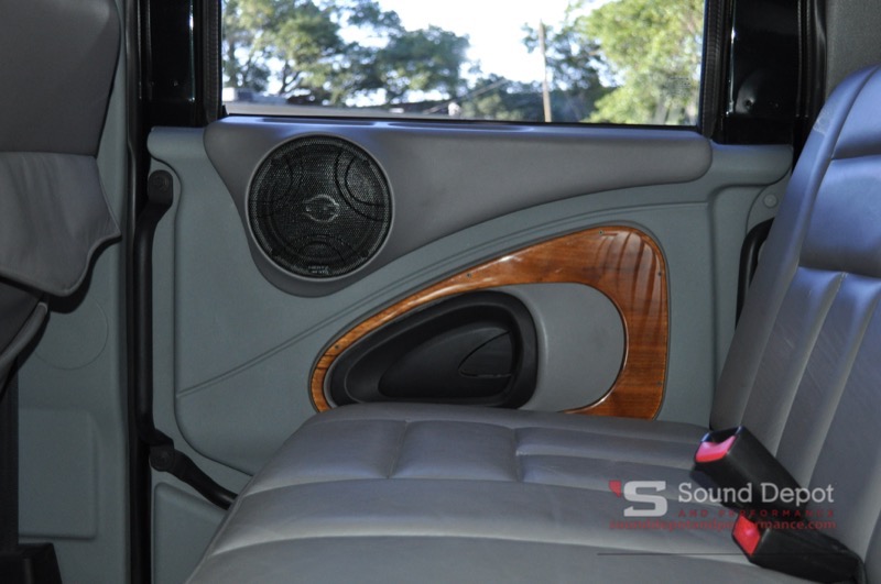 International CXT Audio Video