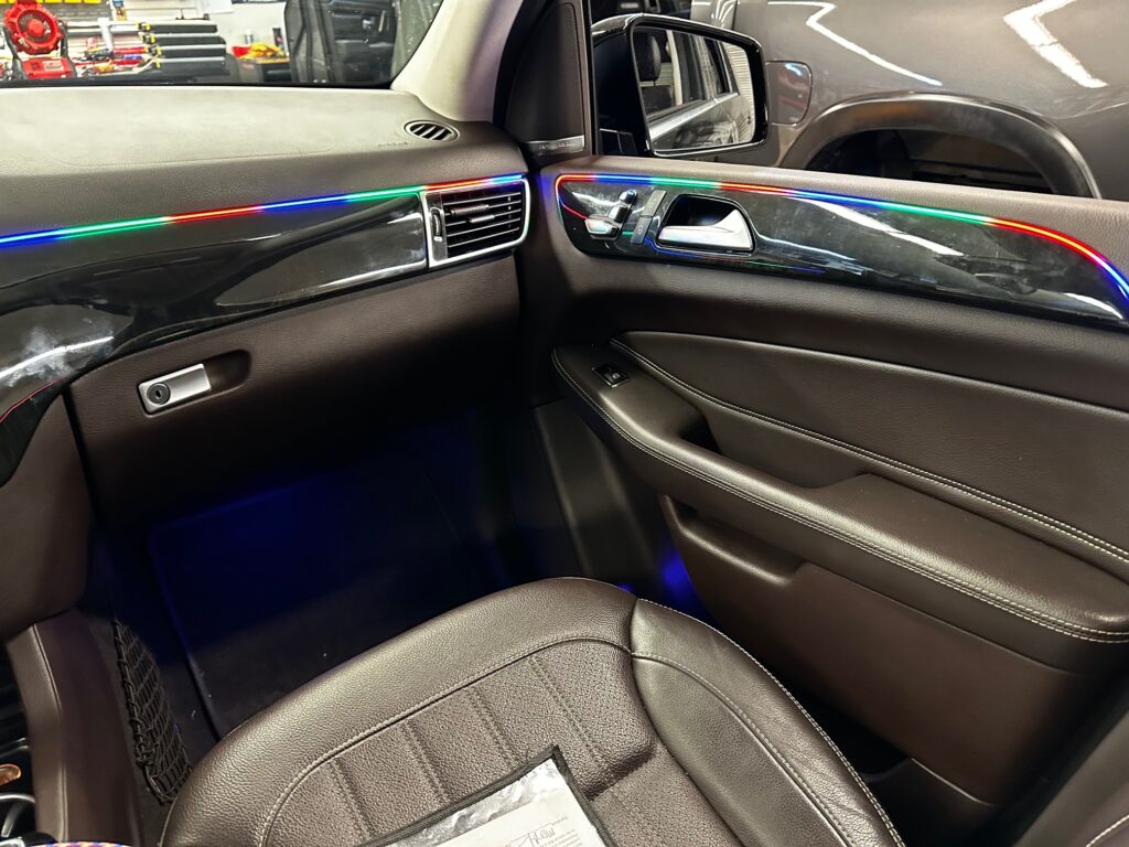 Mercedes Benz Dash and Door Ambient Lighting_SDP
